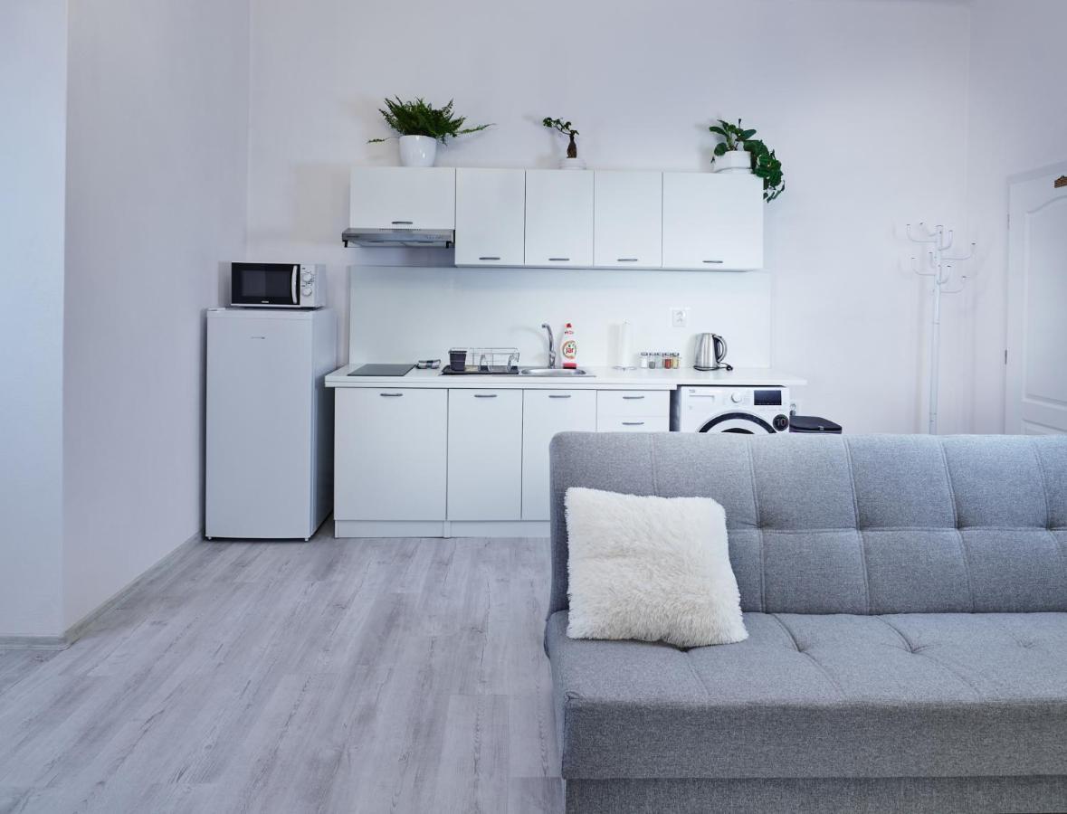 Apartman Bb Centrum Banská Bystrica Exterior foto